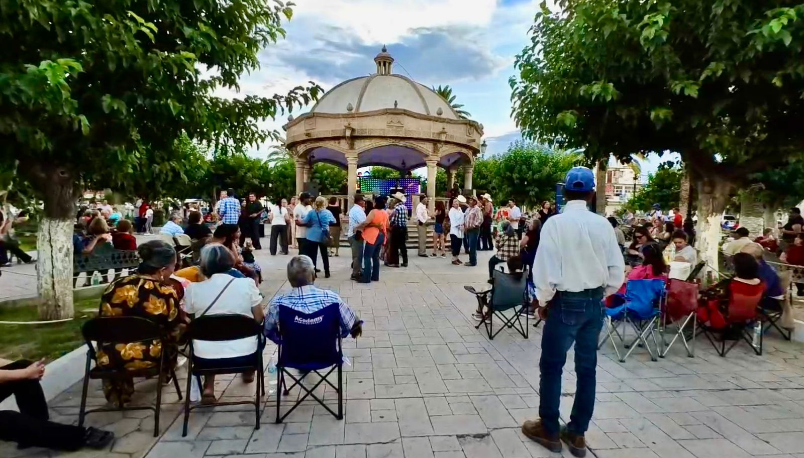 Música y baile en Meoqui este Domingo de Serenata