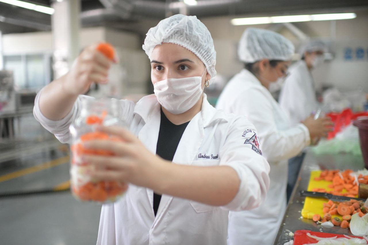 Emite UACH recomendaciones para conservar los alimentos durante la temporada de calor.