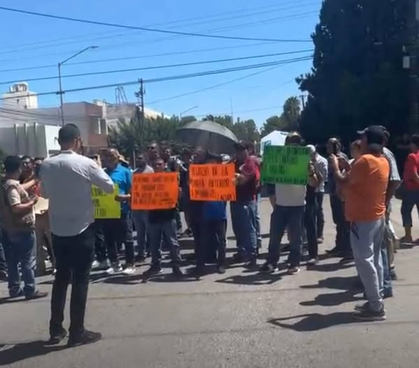 Comerciantes de Delicias protestan por políticas de Estacionómetros
