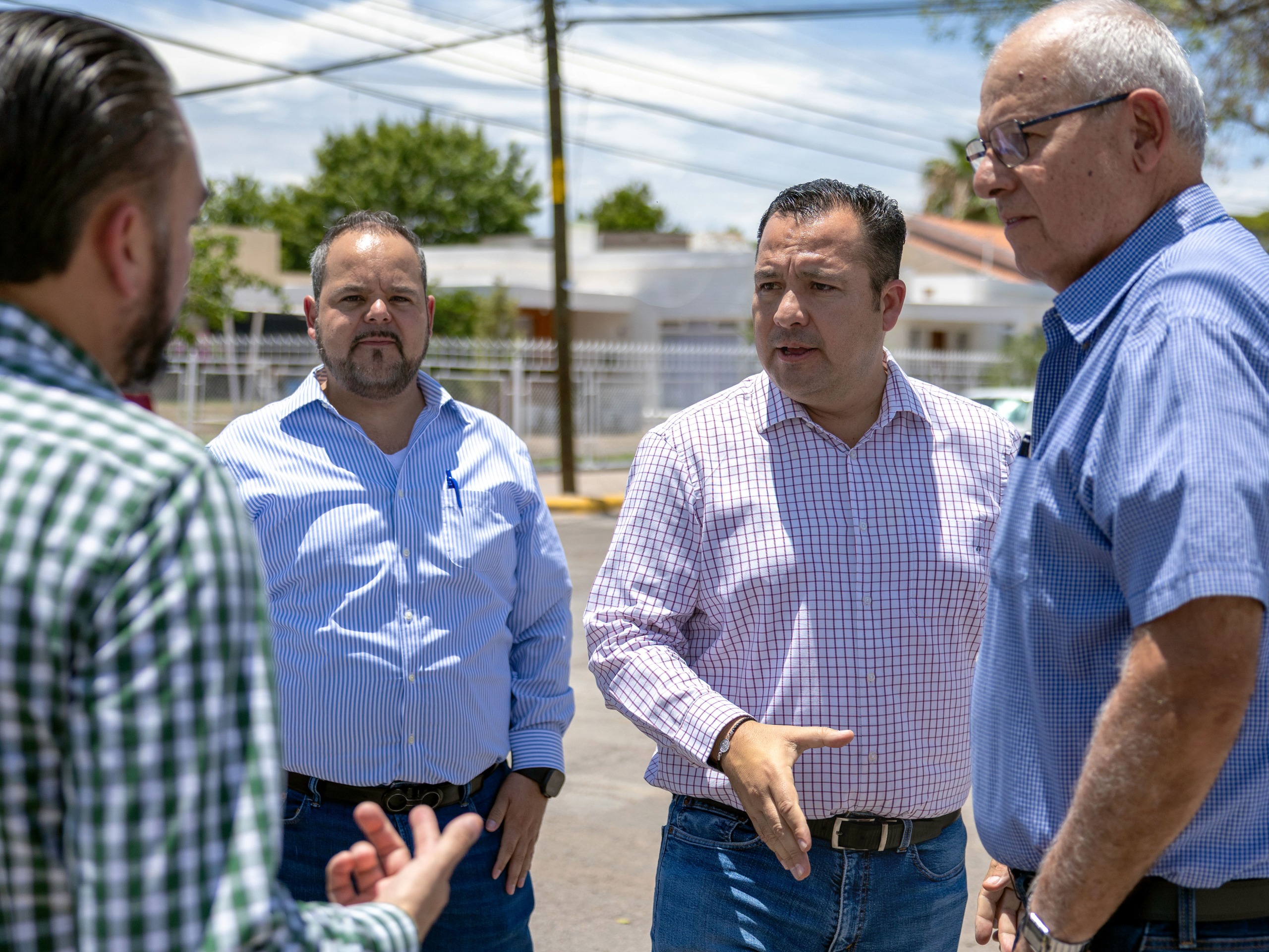 Anuncian trabajos de rehabilitación integral en la avenida Carlos Blake del Fraccionamiento Imperial