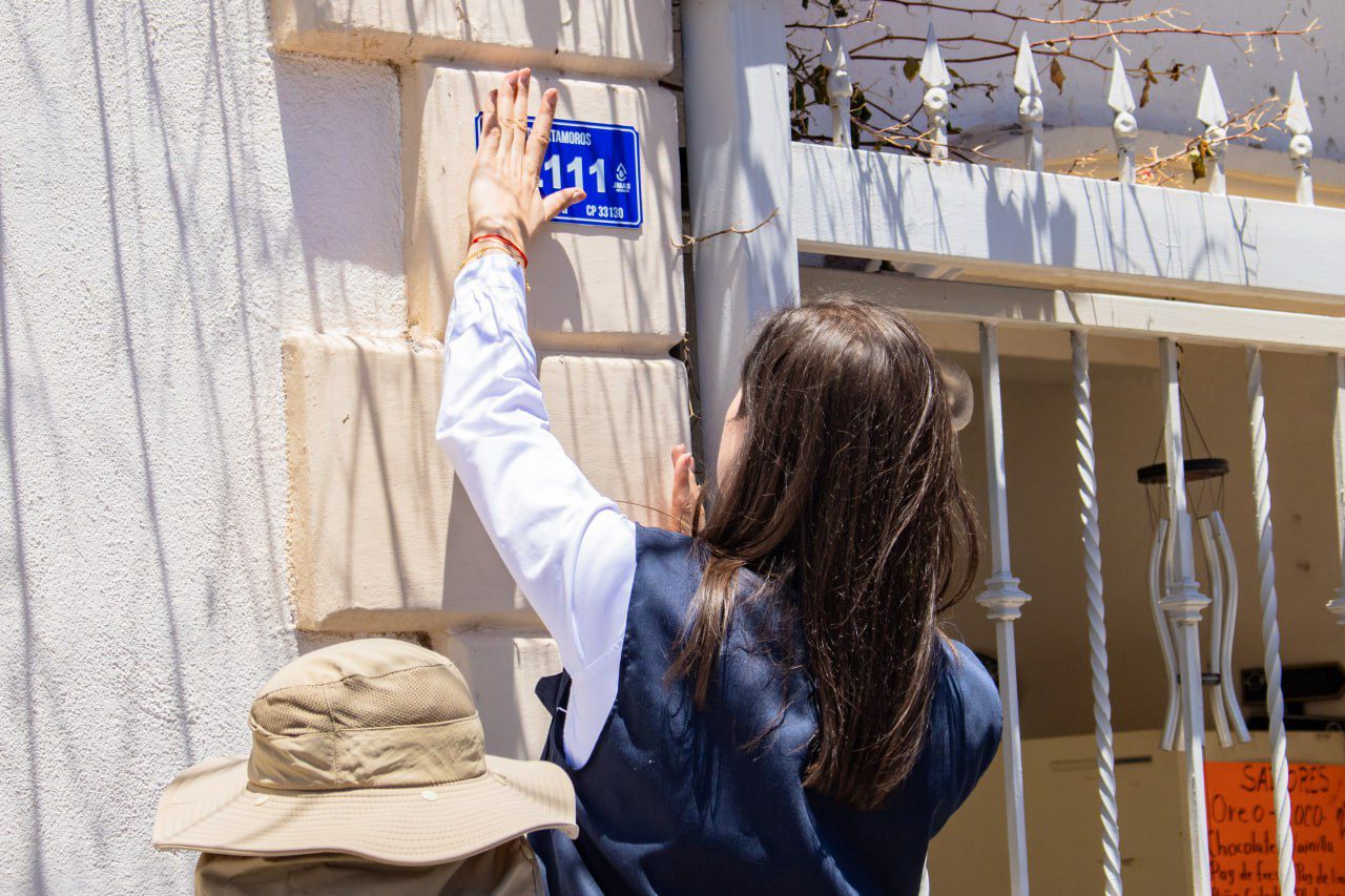 Avanza proyecto de nomenclaturas en domicilios de Meoqui