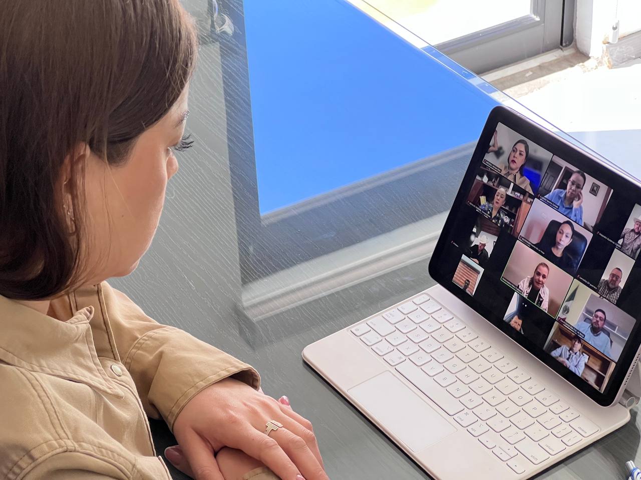 Se reúne alcaldesa Miriam Soto con la gobernadora Maru Campos y alcaldes del estado vía zoom para coordinar acciones de prevención