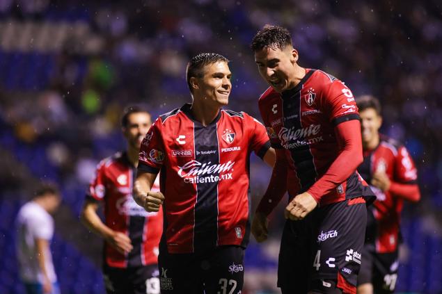 Parralense Adrián Mora anotó su primer gol del Apertura 2025 en triunfo del Atlas