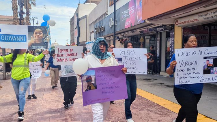 Manifestantes exigen traslado de padrastro de Jasiel a penal varonil