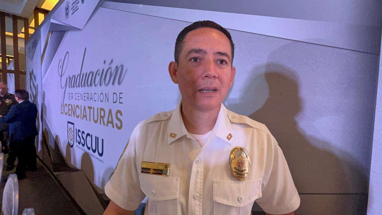 Investigan a policías que aparecieron en narcomanta ligada a El Verín