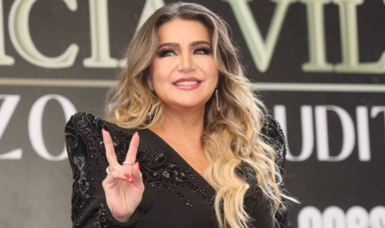 Confirma Alicia Villarreal divorcio de Cruz Martínez