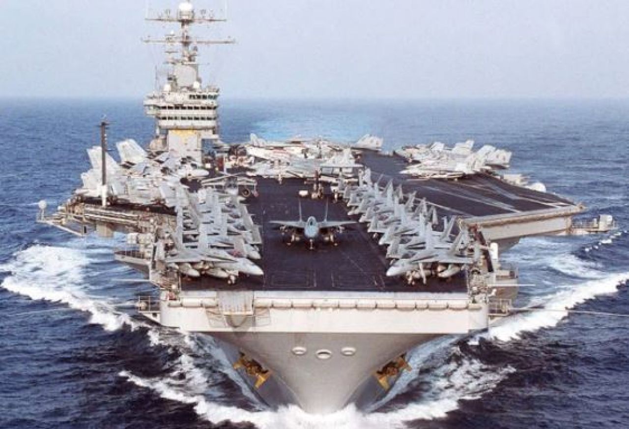 Confirma Sheinbaum presencia de buques de EU en aguas internacionales