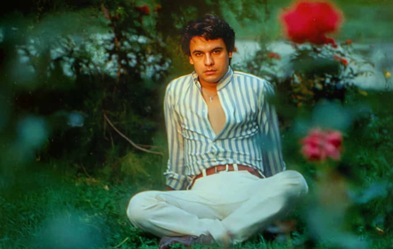 Muestra Netflix adelanto del documental de “Juan Gabriel: Debo, Puedo y Quiero”