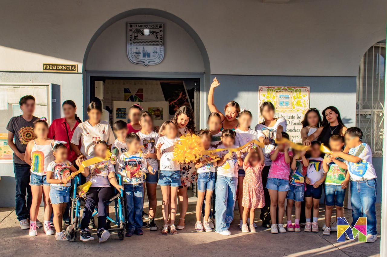 Presentan exposición “Meoqui Surrealista” con obras del taller Pequeños Pasos