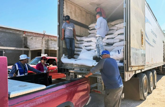 Apoyan en Meoqui a 60 productores con Fertilizante o Maíz Rolado en Guadalupe Victoria