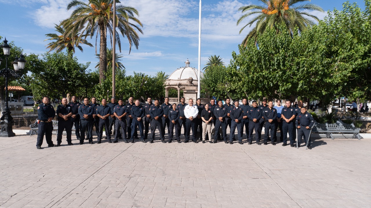 “Dicen que somos héroes sin capa, que cuando todos corren del peligro, nosotros vamos hacia el”: Bomberos Meoqui