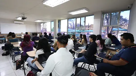 Analizan clases virtuales para alumnos no vacunados contra el sarampión