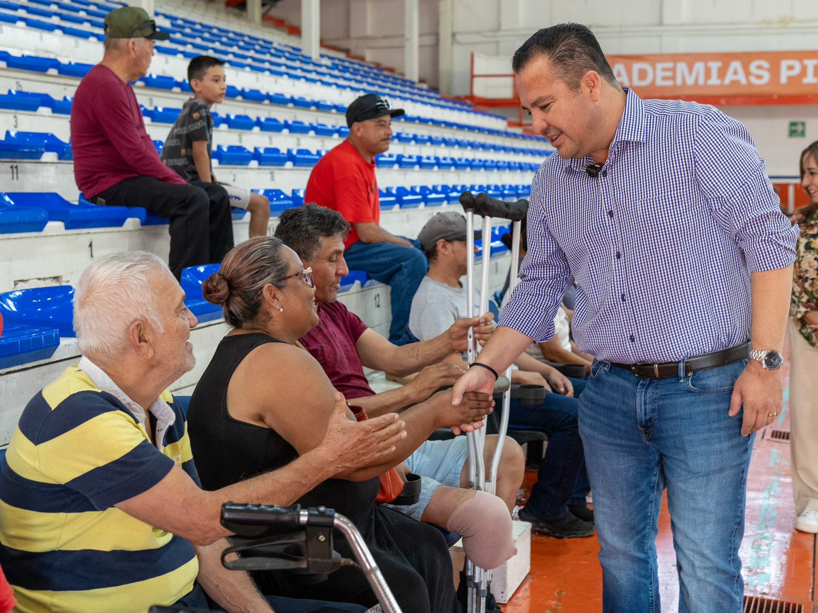 Entregan apoyos alimentarios a adultos mayores y personas con discapacidad en Delicias
