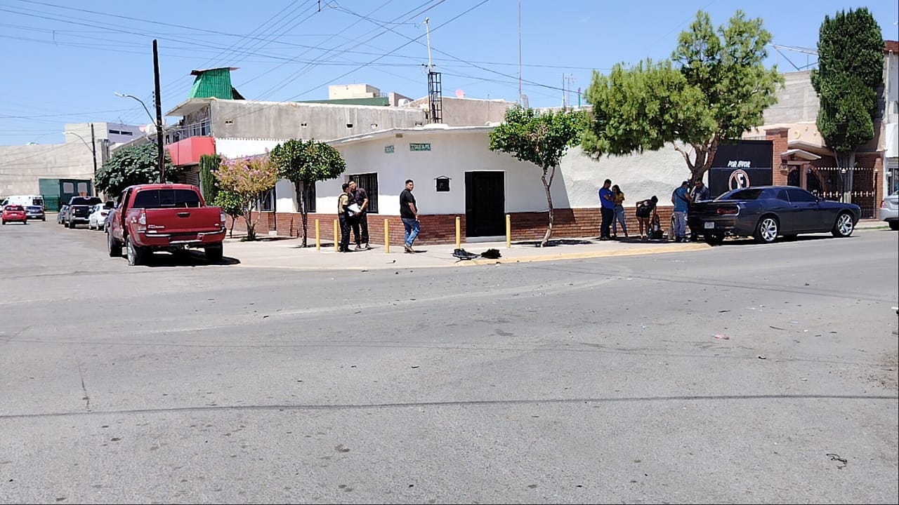 Choque en el centro de la ciudad dejó una mujer atendida y daños por 35 mil pesos
