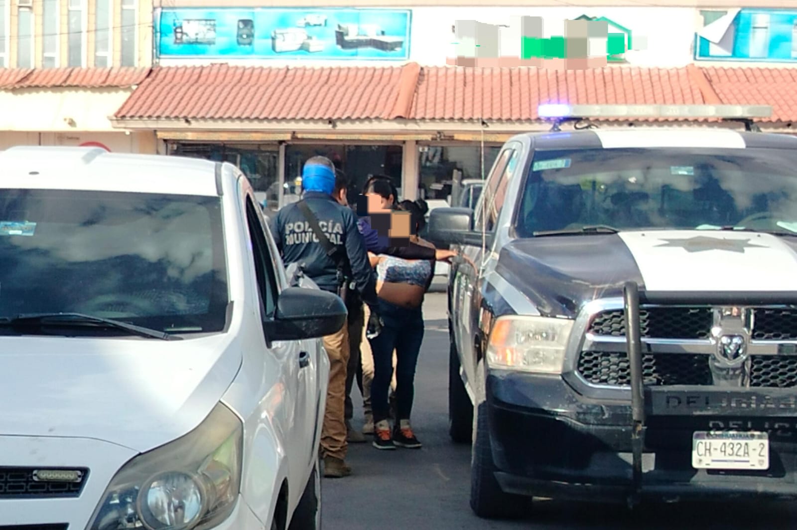 Movilización de Policía y Gobernación en el bar Algodonero, hay una mujer detenida