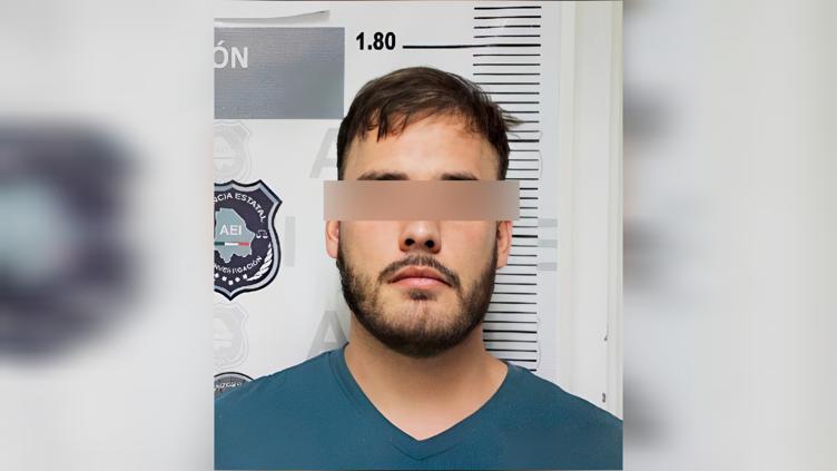 Ataca a compañeros con “cuerno de chivo”; lo vinculan a proceso