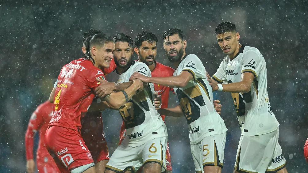 Tormenta en CU durante el Pumas vs Necaxa desata polémica: «se tuvo que suspender»
