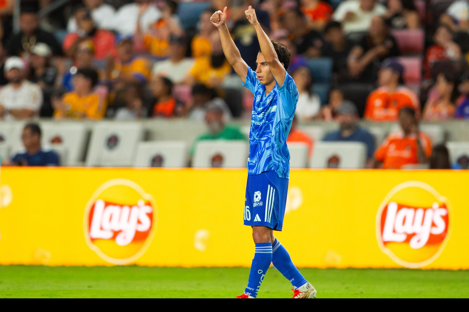 La selección mexicana comienza su concentración de tres días con jugadores de la liga local