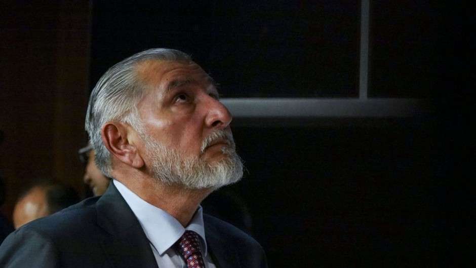 Va el FBI por Adán Augusto por supuestos sobornos a Pemex