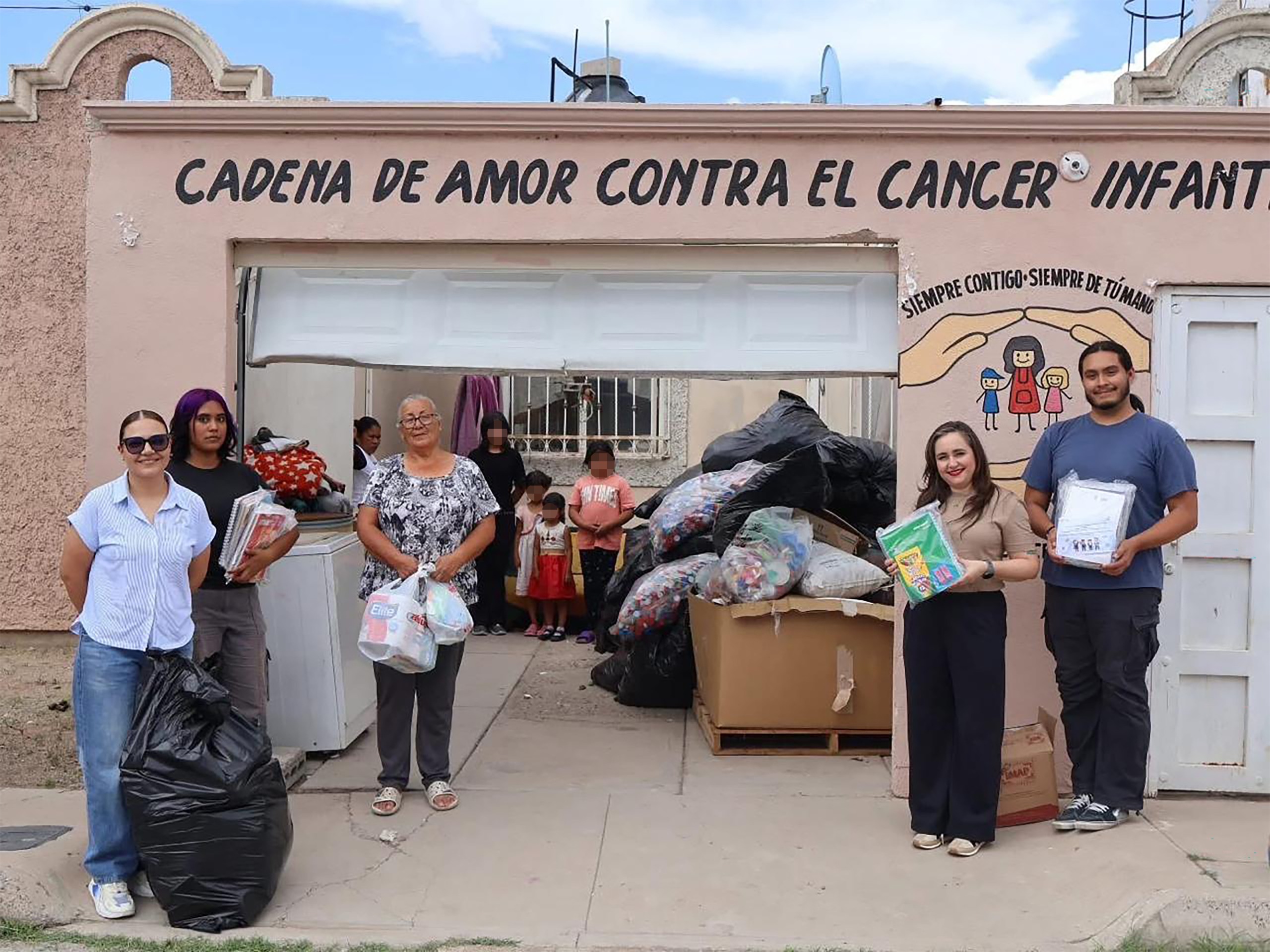 Solidaridad que transforma: UACH dona insumos a «Cadena de Amor Contra el Cáncer Infantil».