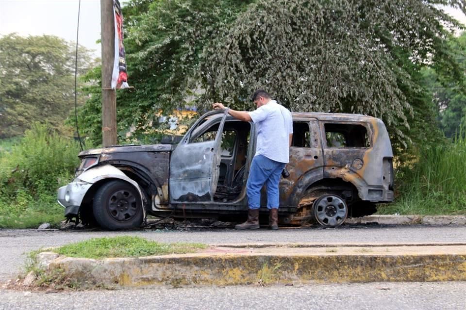 Jornada violenta en Tabasco: Dejan a Sheinbaum narcomensaje, ponchallantas y auto quemado