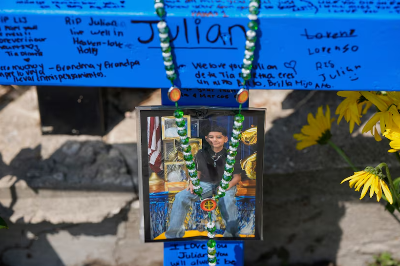 Niño de 11 años muere a tiros tras tocar el timbre de un militar