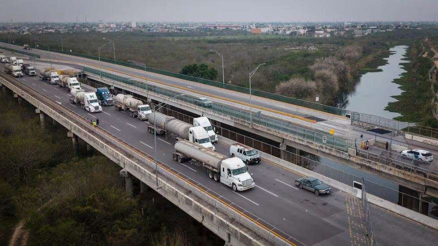 En la mira 21 aduanas bajo sospecha de contrabando de combustible