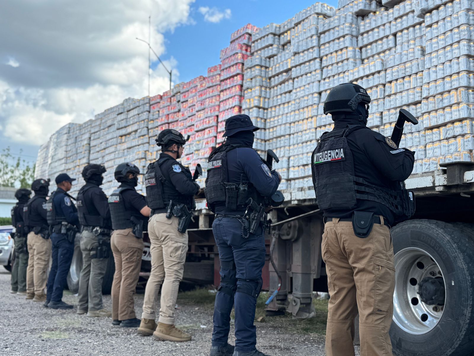 Incauta SSPE más de un millón y medio de pesos en mercancía ilícita durante operativo