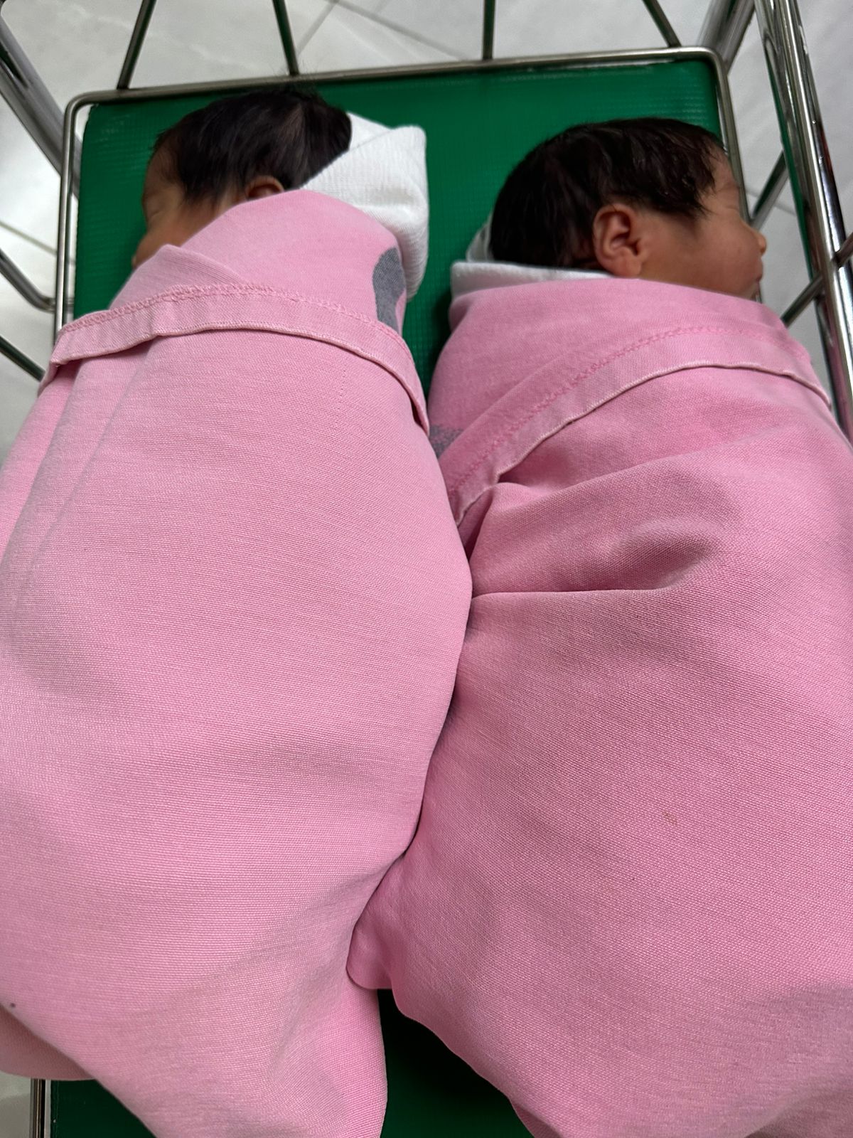 Nacen gemelas en el Hospital de Ginecobstetricia (HGO) No. 15 del IMSS Chihuahua