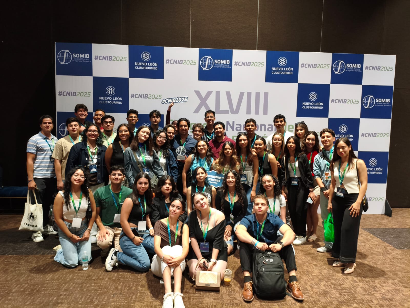 Estudiantes de la UACH destacan en el Congreso Nacional de Ingeniería Biomédica 2025