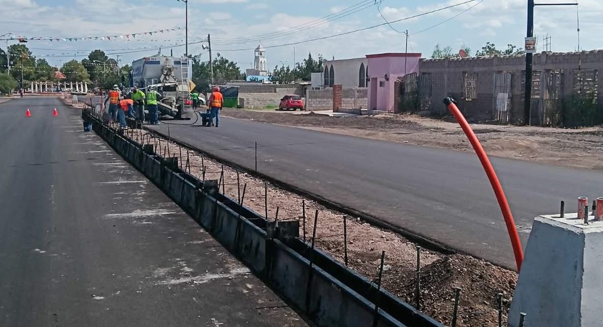 Avanza última etapa de Rehabilitación del Acceso Principal del seccional de Lázaro Cárdenas en Meoqui