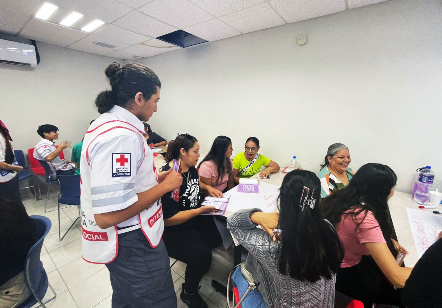 Capacita Bomberos Meoqui a maestros como replicadores de nivel básico para el programa Aprende a Mantenerte Seguro