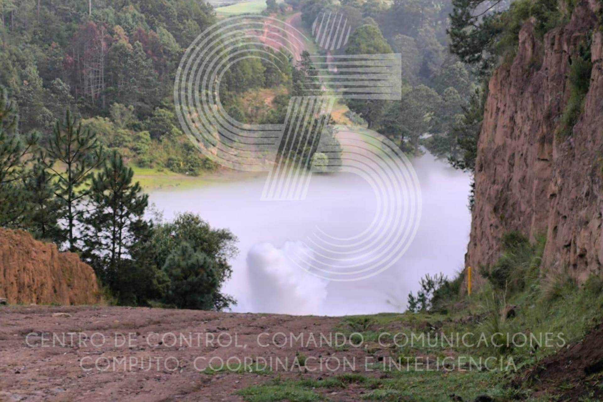 Evacuan a comunidades de Tlaxcala por fuga de gas en ducto de Pemex