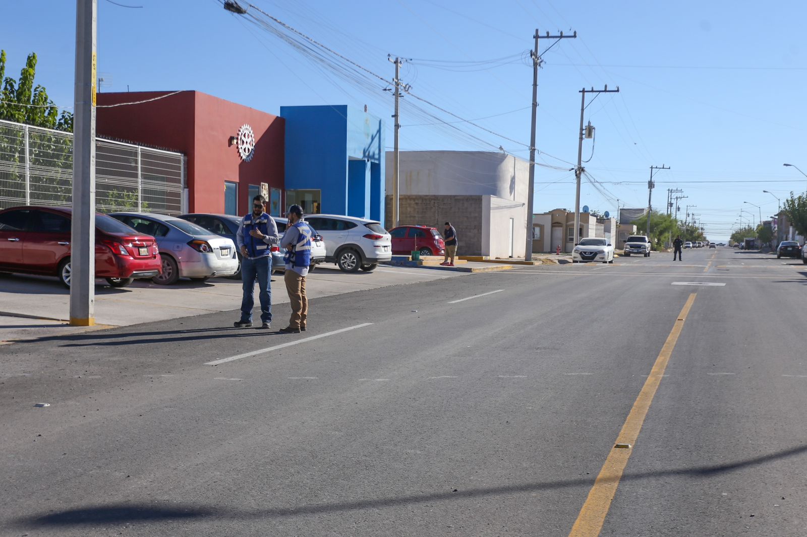 Entrega Valenciano pavimentación en prolongación Solidaridad y calle 15 Oriente