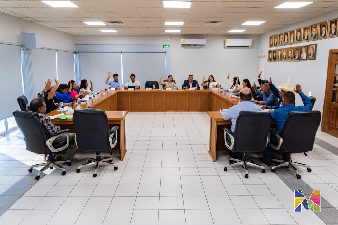 Entregan regidores del Ayuntamiento de Meoqui 1er Informe de Actividades