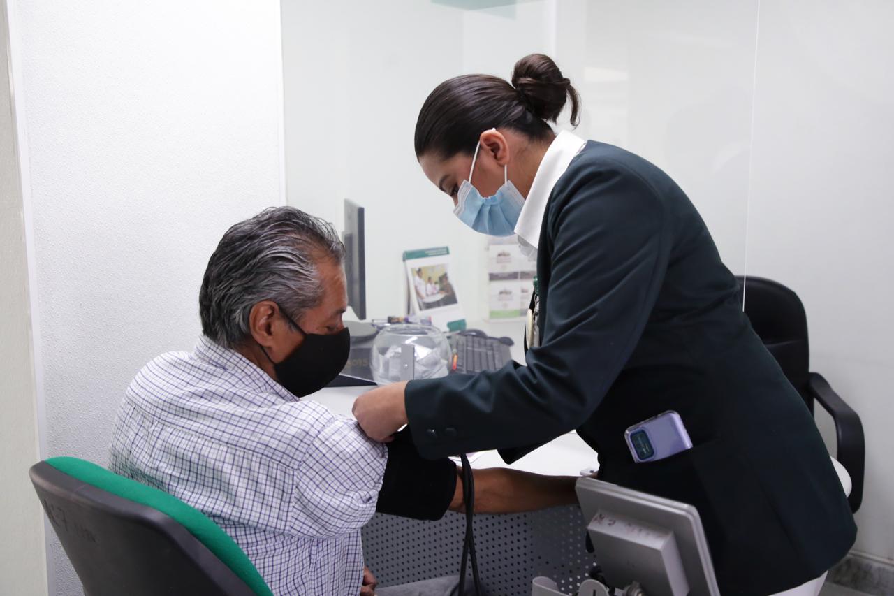 Promueve IMSS hábitos saludables y estrategias integrales para prevenir osteoporosis