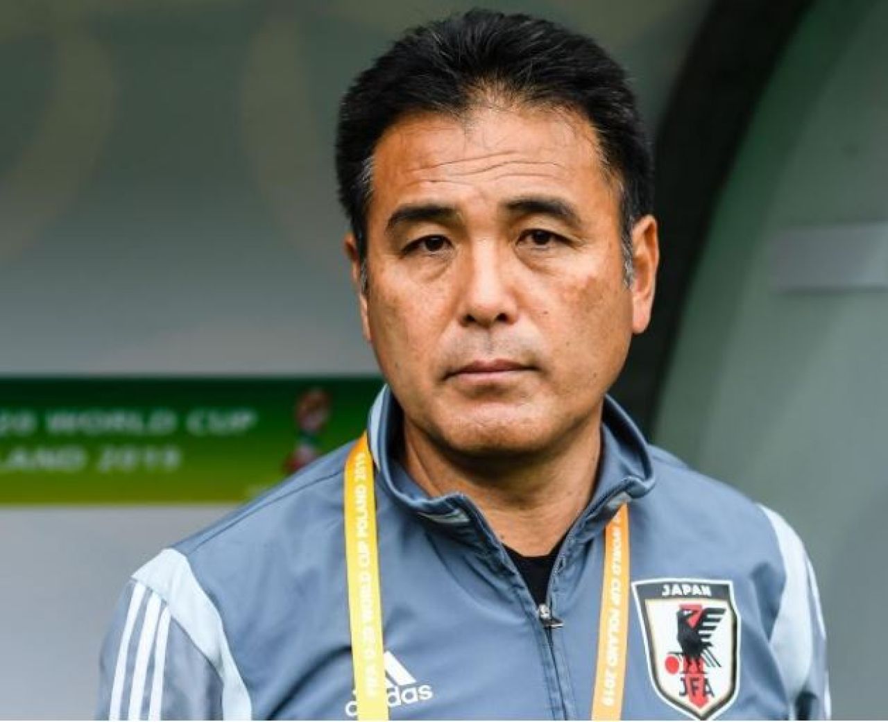 Despiden a directivo de futbol japonés por ver pornografía infantil