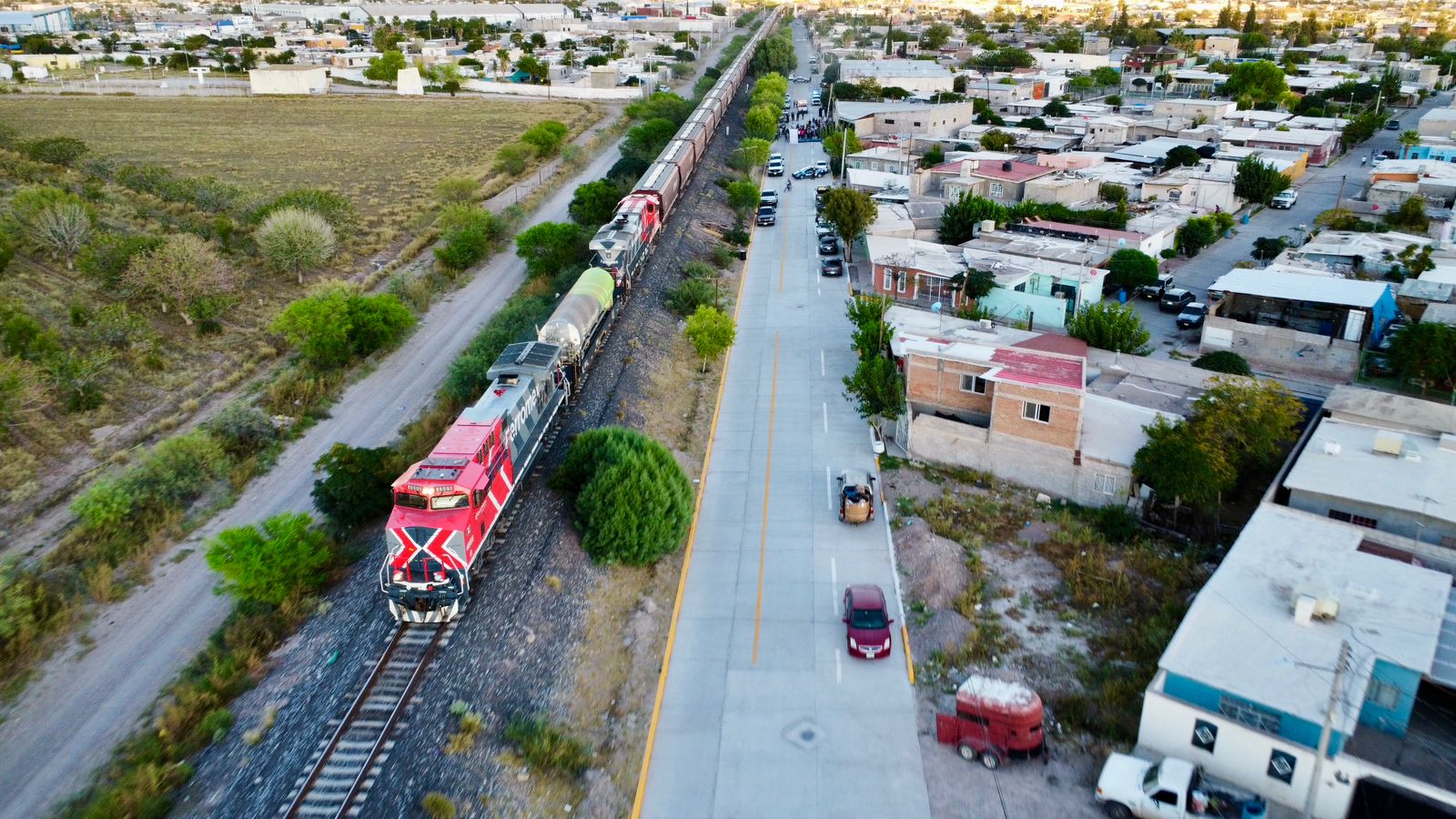 Entrega Miriam Soto pavimentación de concreto hidráulico en Calle Ferrocarril gestionada ante Gobierno del Estado