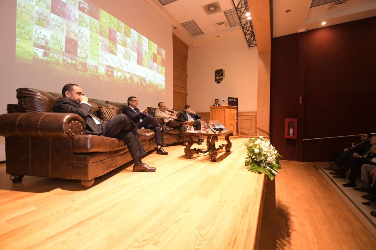 Presenta UACH el libro 65 años a través de Lecturas Jurídicas