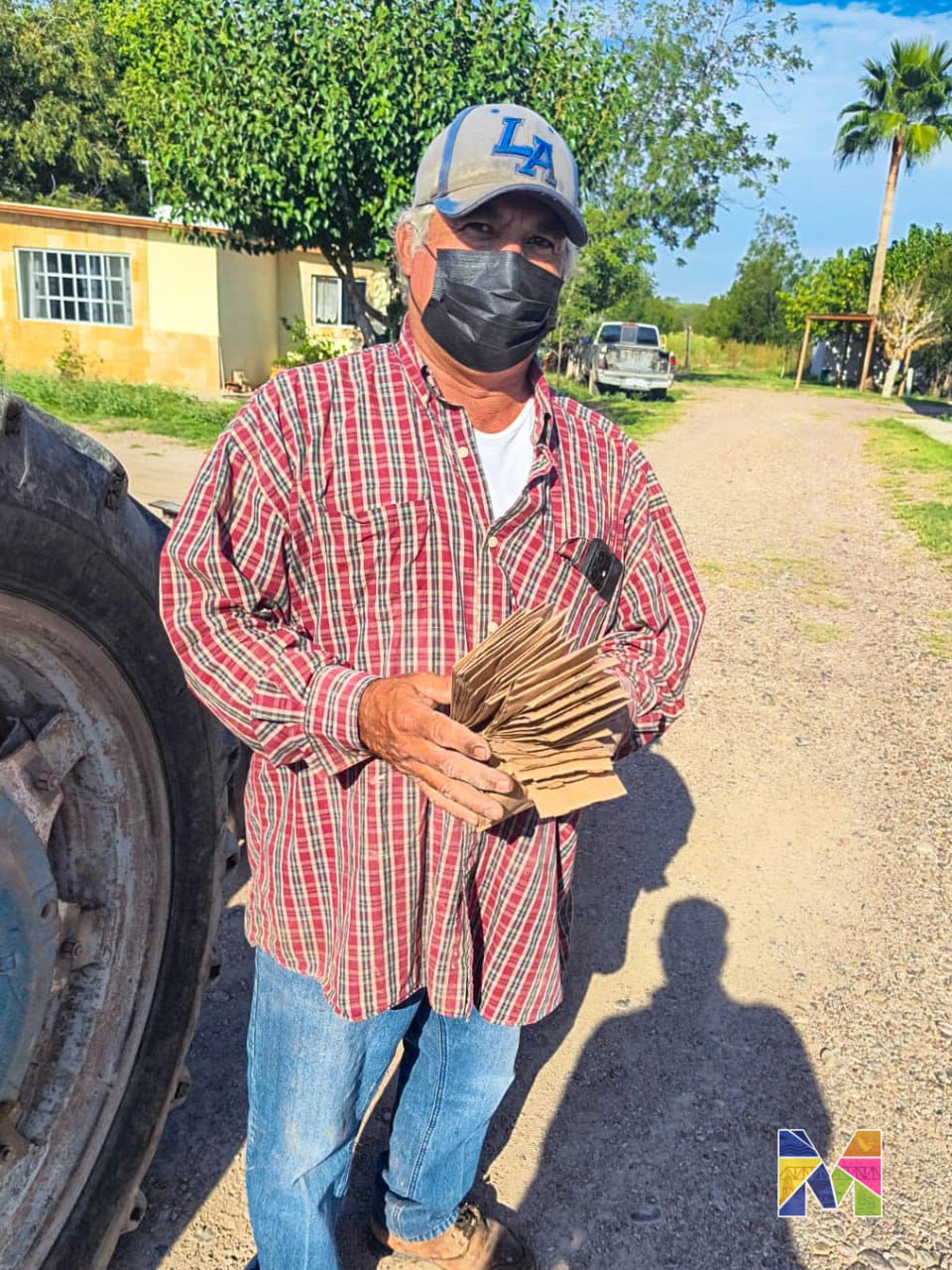 Entrega Gobierno de Meoqui insectos benéficos a nogaleros, continúa abierta convocatoria