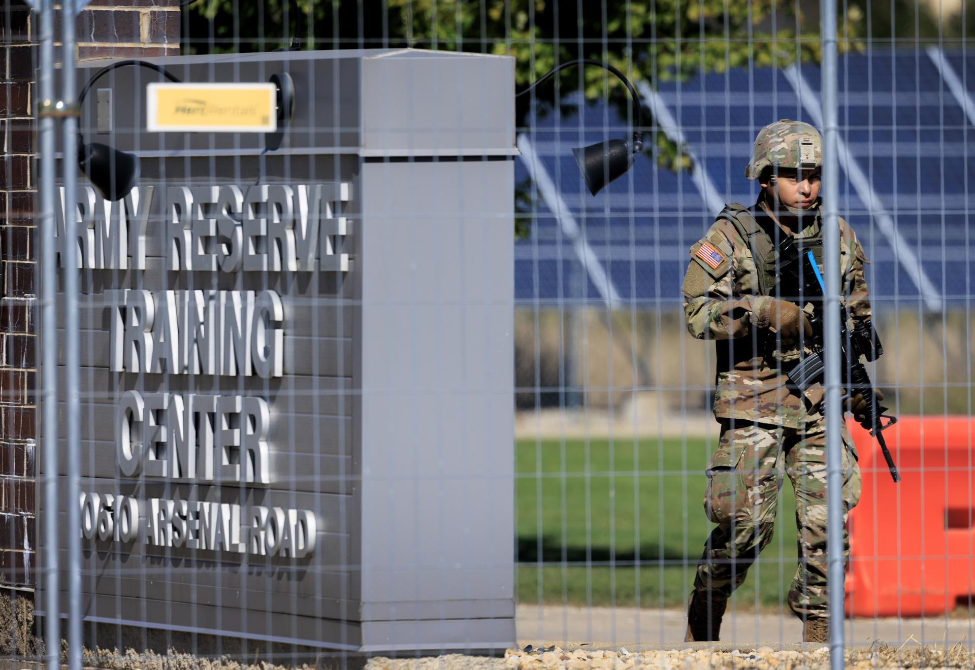 Una jueza federal de Chicago bloquea temporalmente el despliegue de la Guardia Nacional