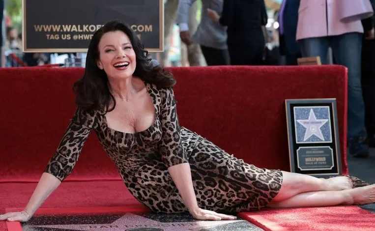 ¡La Niñera brilla en Hollywood! Fran Drescher recibe su estrella en el Paseo de la Fama