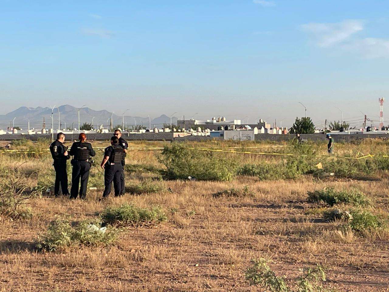 Hallan un muerto en terreno baldío