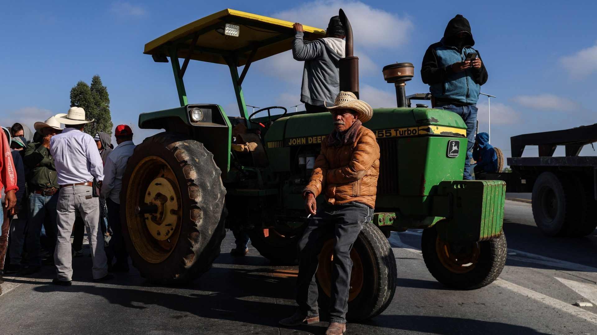 Anuncian agricultores paro nacional este lunes 27 de octubre