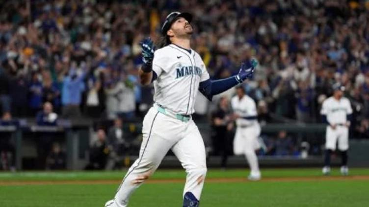 Grand Slam de Suárez pone a Marineros en antesala de la Serie Mundial