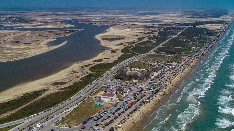 Murió al intentar salvar a su hijo; lo arrastró Río Bravo