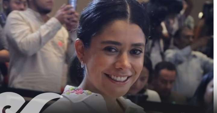 Captan a hija de Ricardo Monreal en la Fashion Week de París