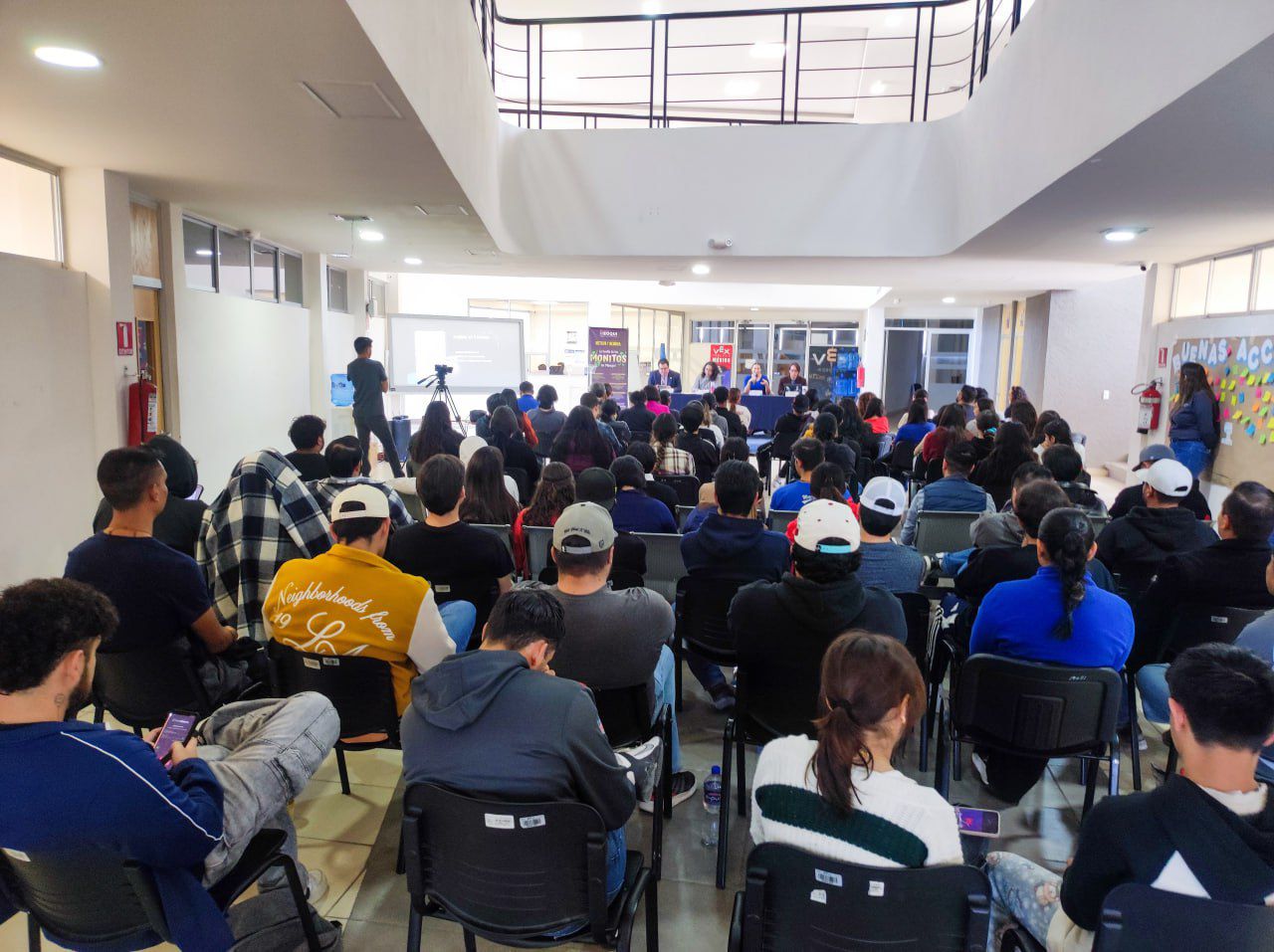 Presenta UACH Mesa Panel sobre la Leyenda de Los Monitos de Meoqui en la UTCam