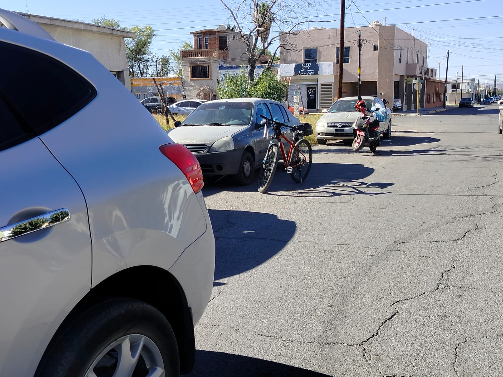 Motociclista lesionado tras choque en el centro de Delicias