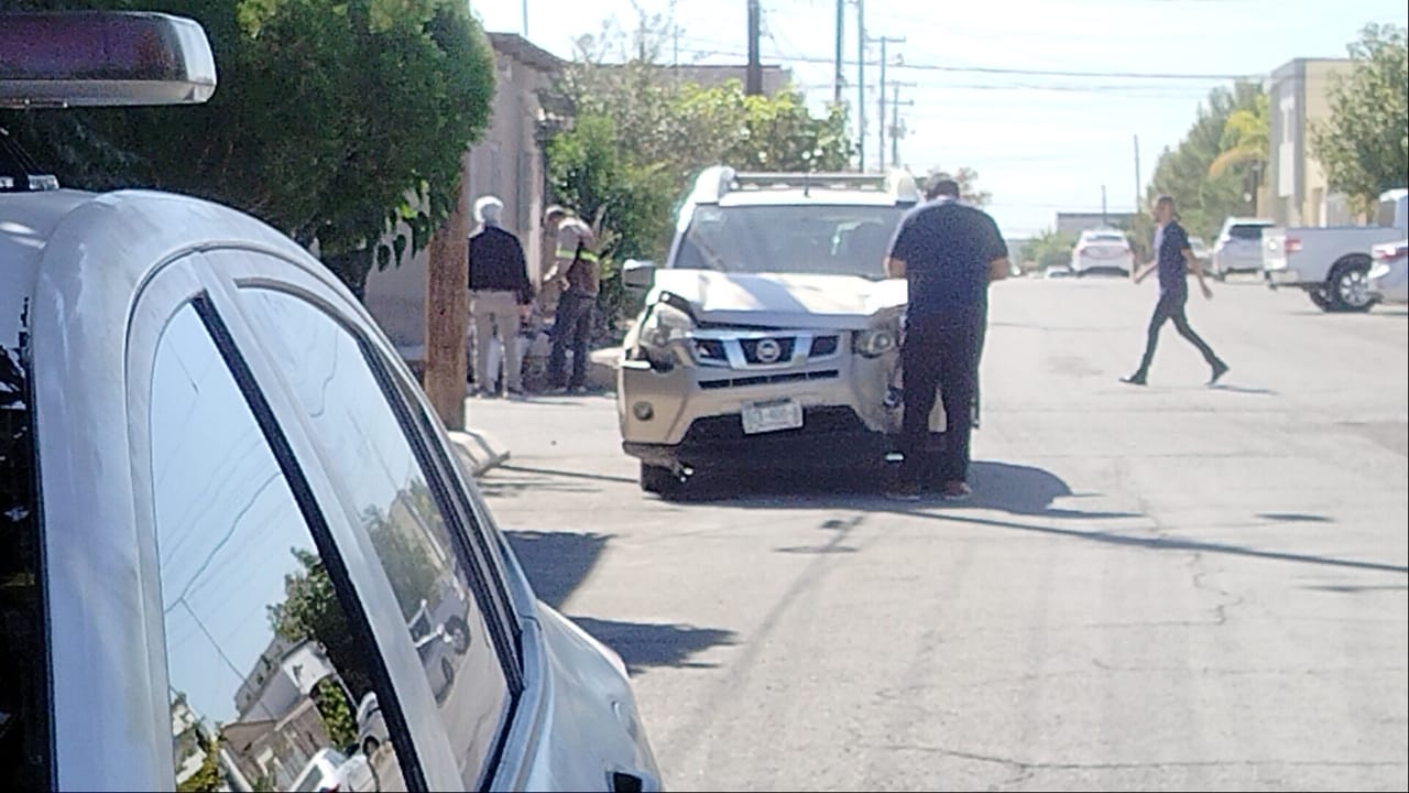 Adulta mayor lesionada y daños por 50 mil pesos tras choque en el sector poniente